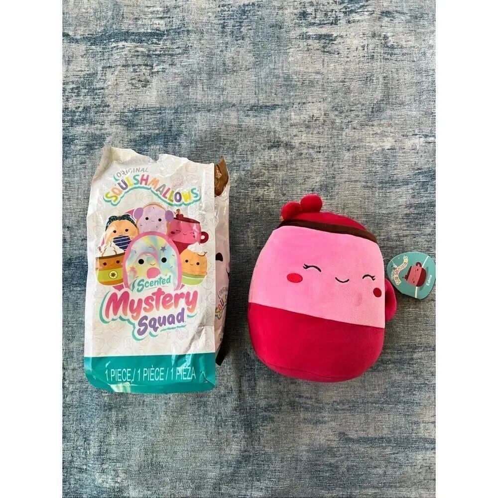 Squishmallows Mystery Squad Dessert Squad Edna The Latte 8"